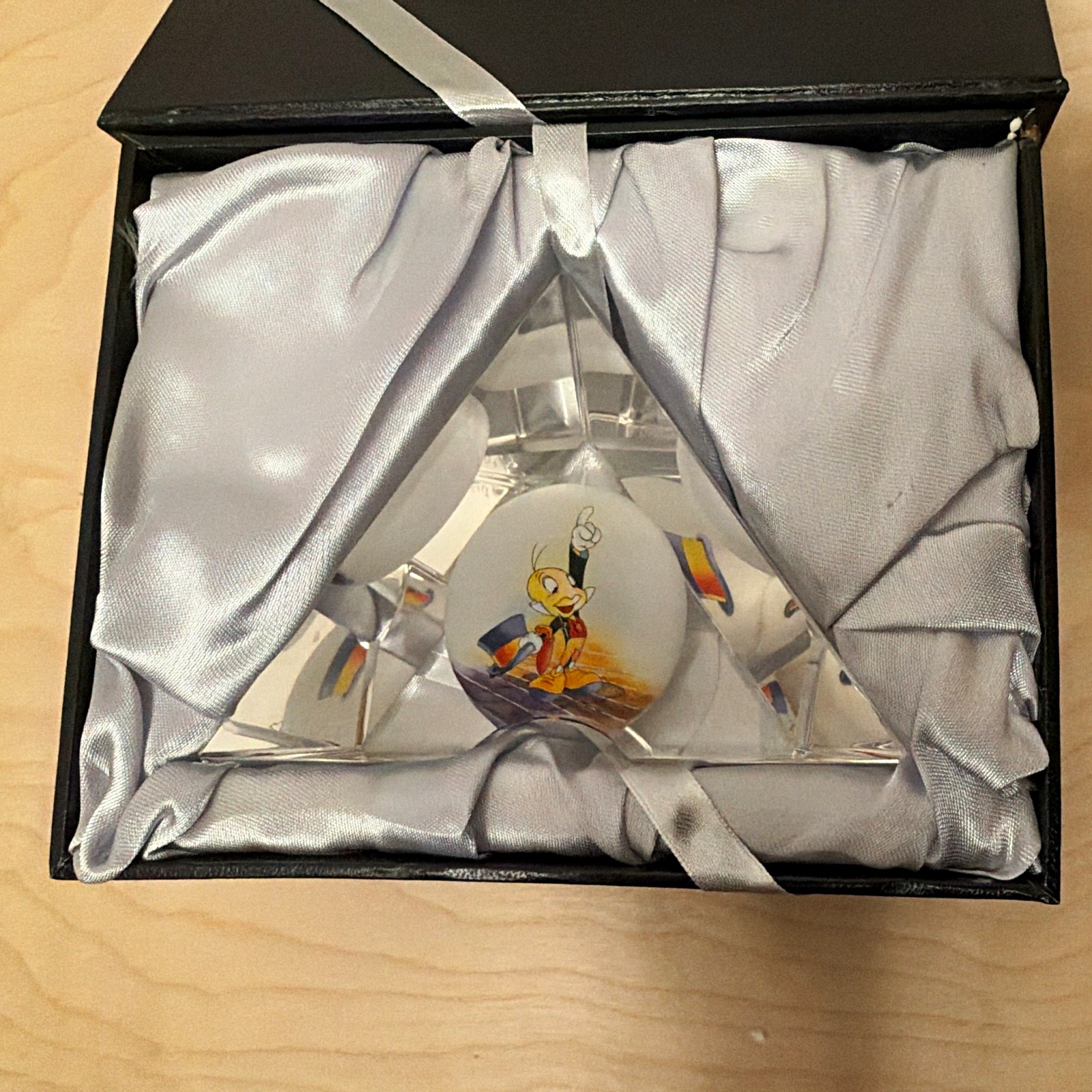 Disney Fine Art Glass LE Pinocchio, Jiminy Cricket. Hand Painted