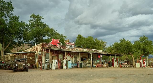 Hackberry Arizona USA 2017 Route 66 General Store Old Car Gas Station
