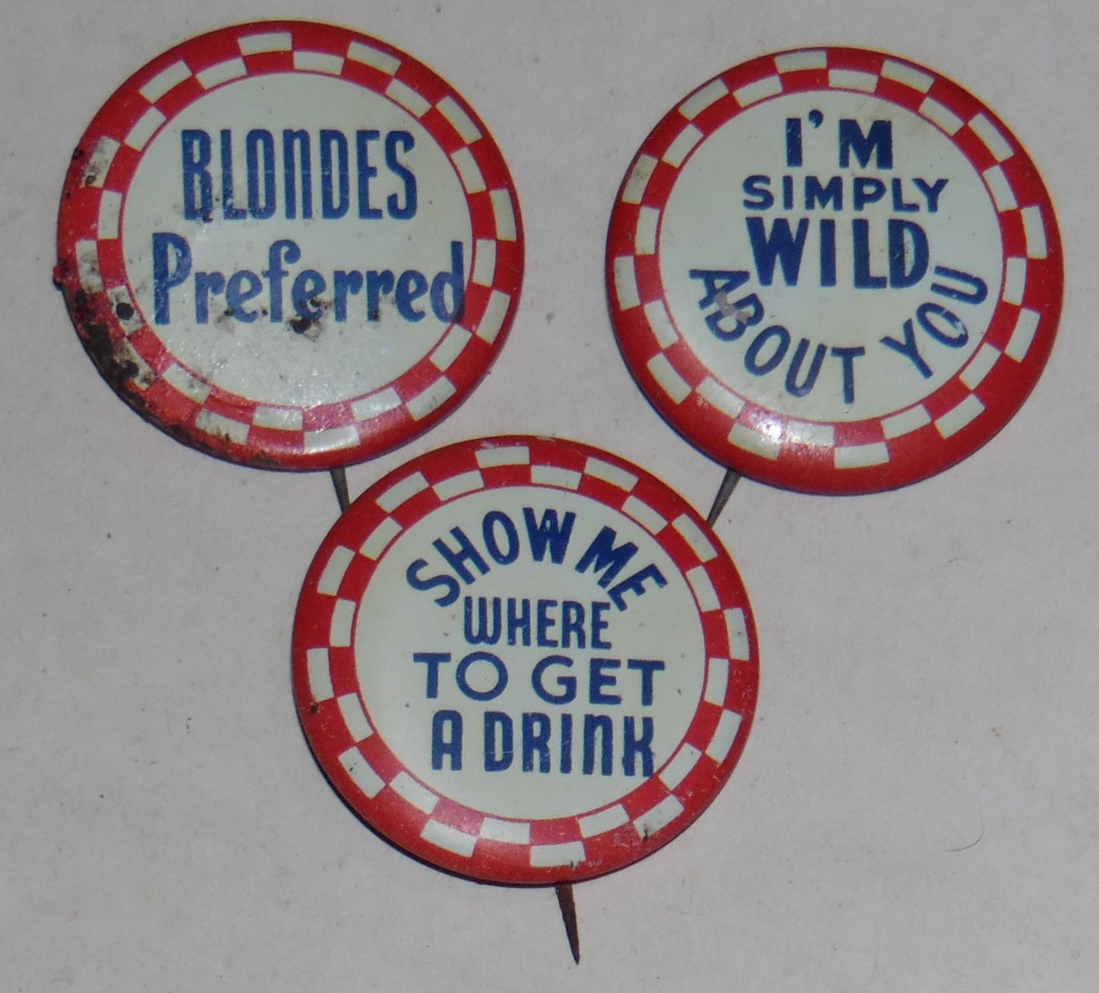 Vintage 1940s Blondes Preferred Button Pin Red White Checkered PLUS 2 MORE RARE