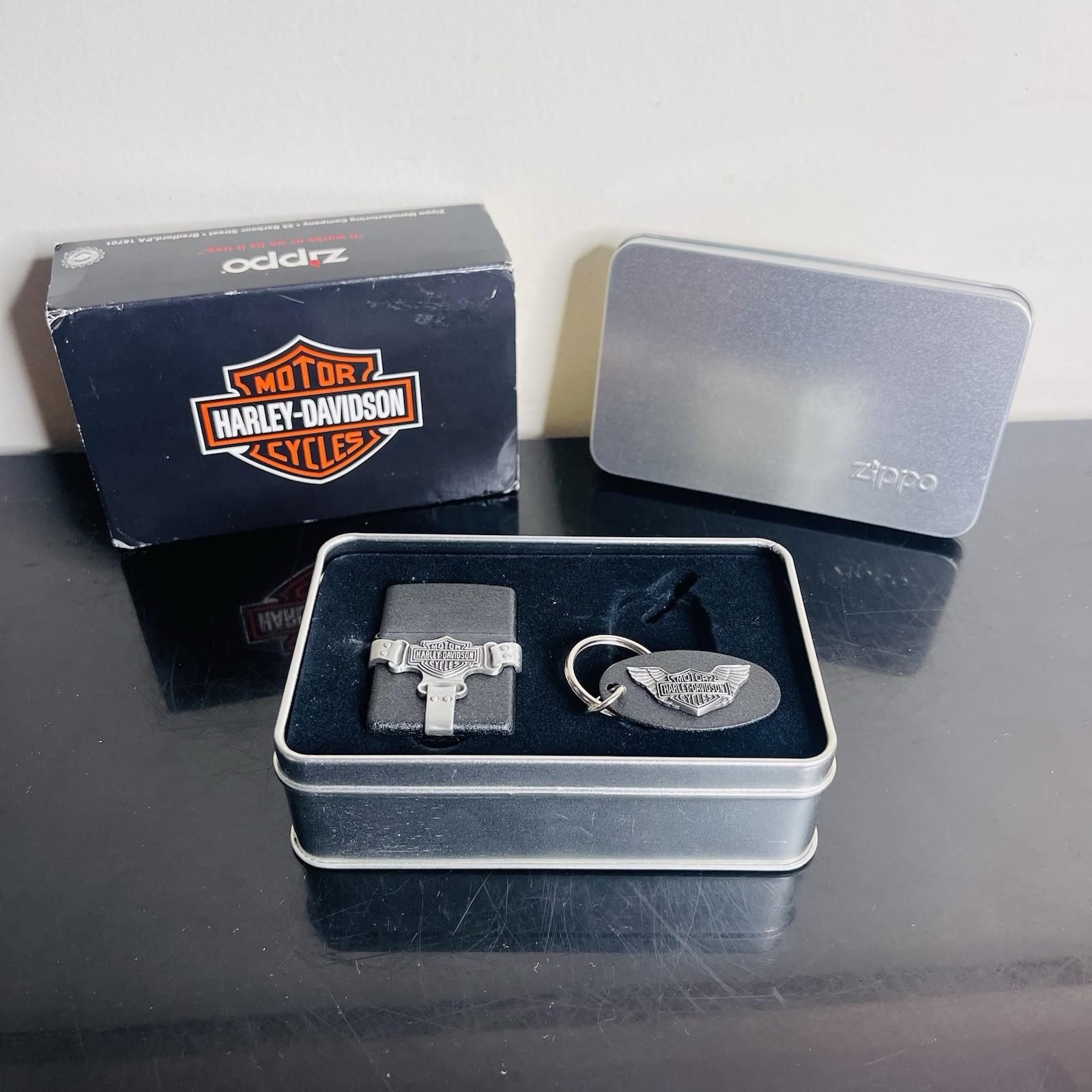 Vintage 1998 Harley-Davidson Bootstrap Zippo Lighter & Keychain never lit/new