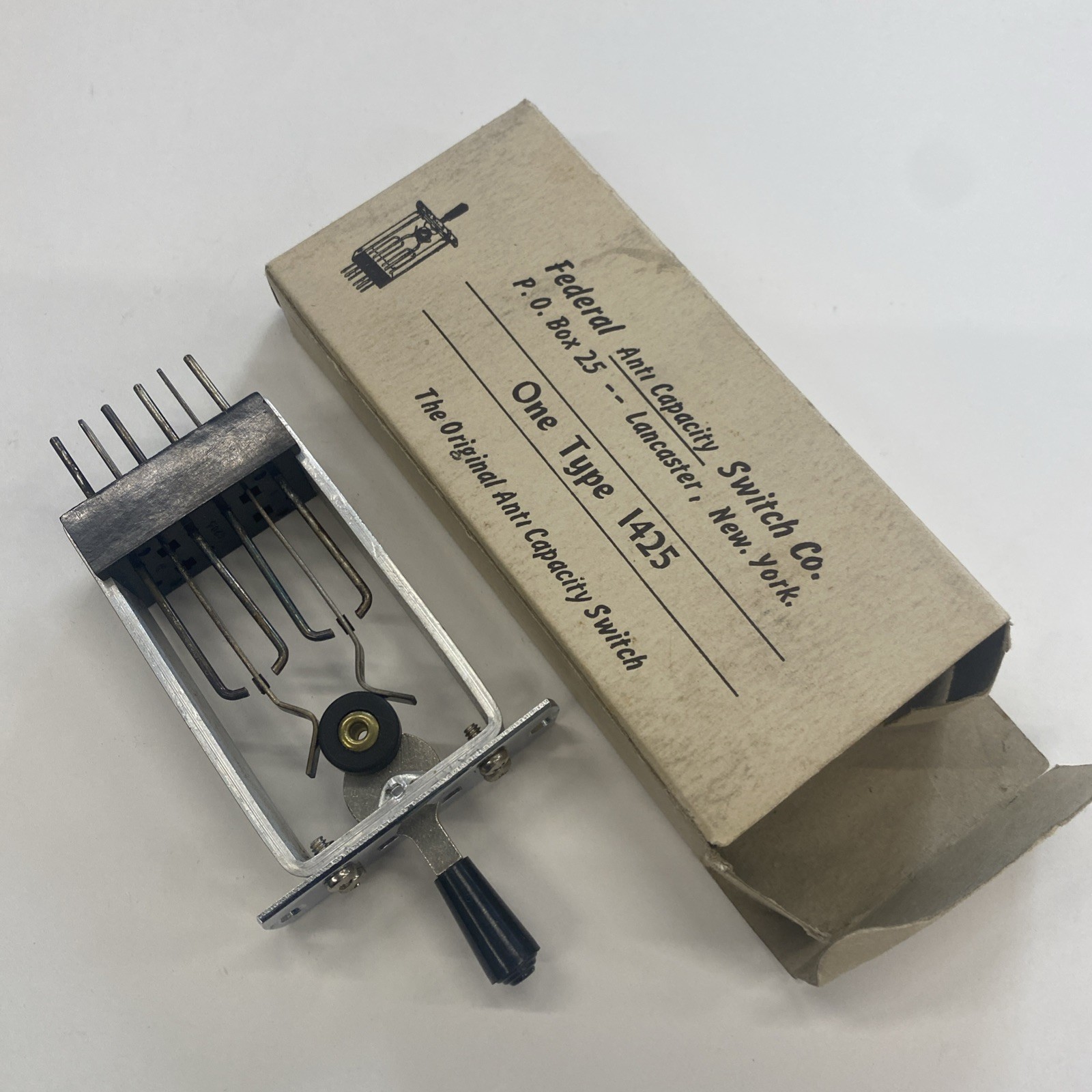 Vintage Federal A.C. Switch Corp.  Leaf Switch - New Old Stock   No. 1425. M0079