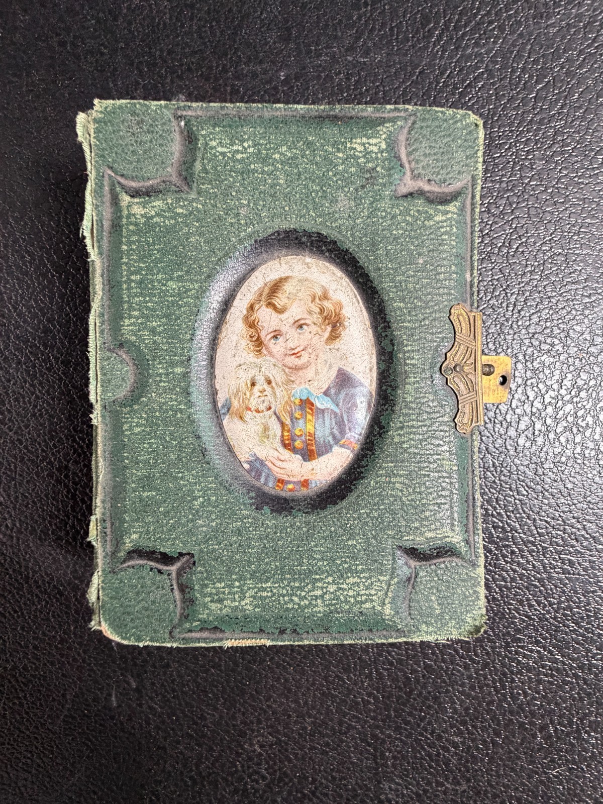 Antique Victorian Tintype Photo Album 19 Photos Green Velvet Brass Clasp 1800s