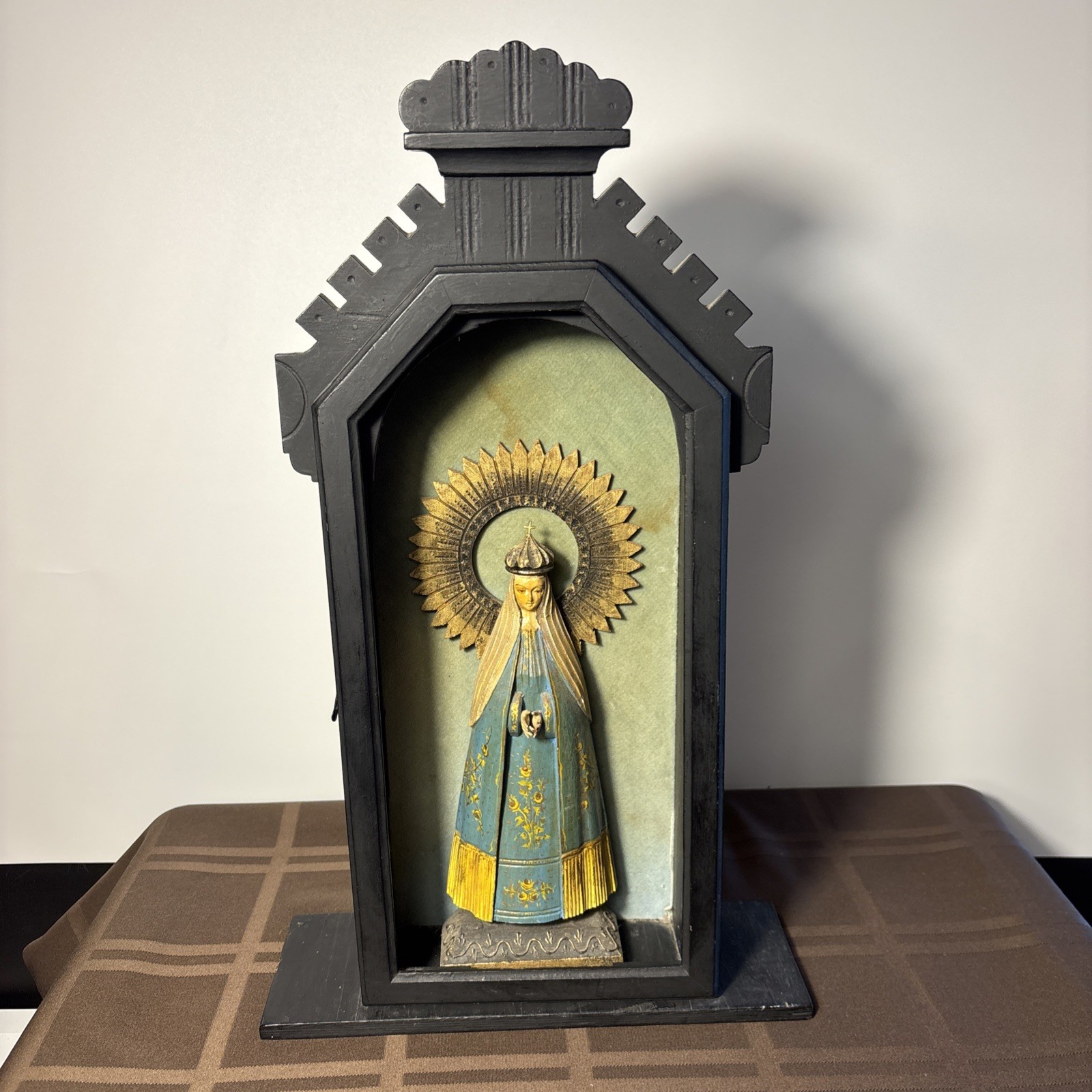 Vintage Hand-Carved Mexican Santos Virgin Mary in Wooden Niche. Good condition. 