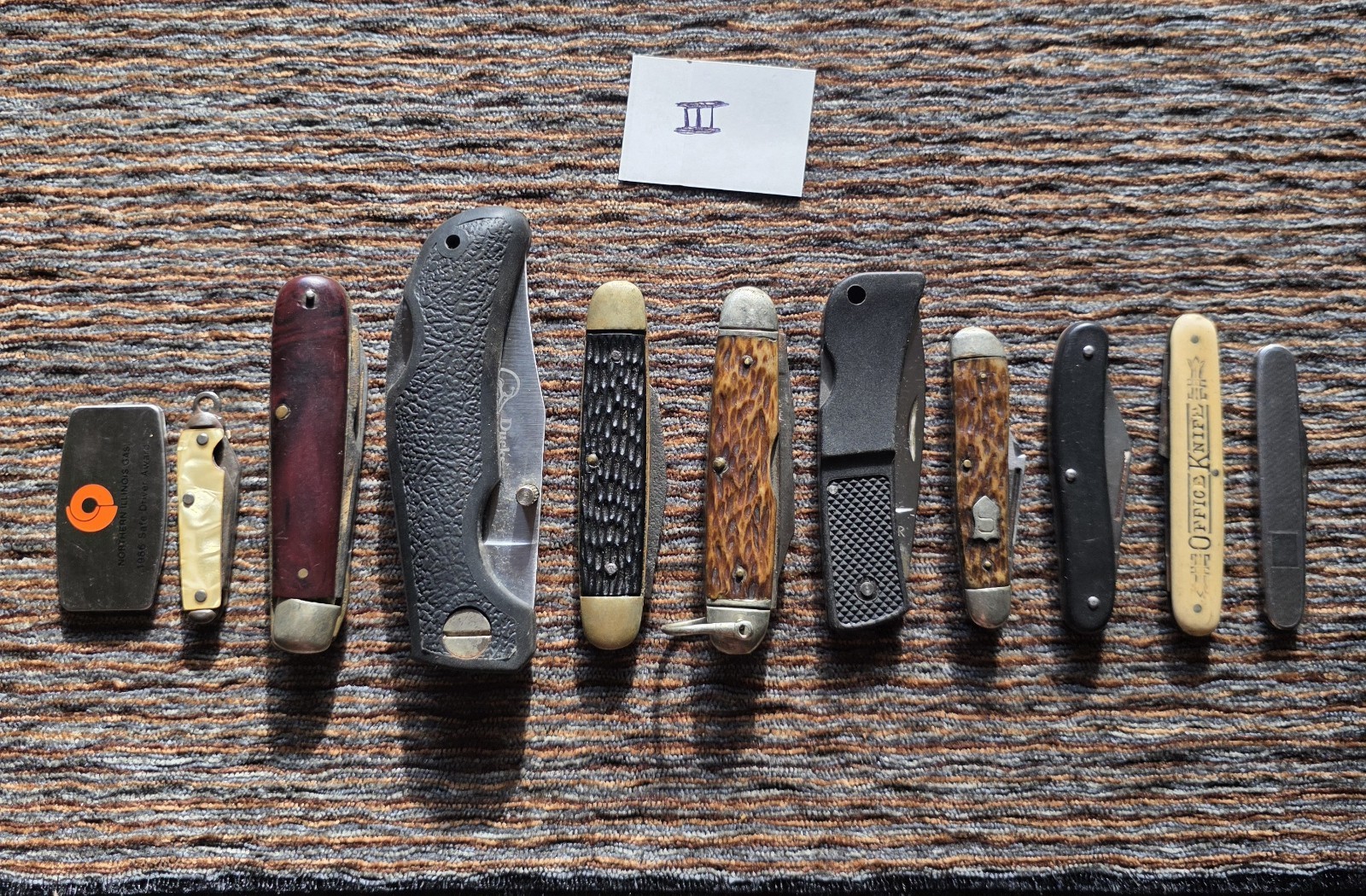 Set Of 11 Vintage Folging Knifes