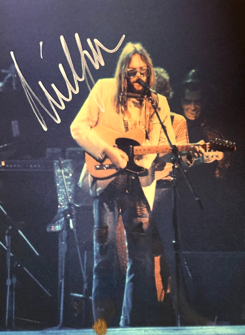 NEIL YOUNG Signed Autograph 8x10\