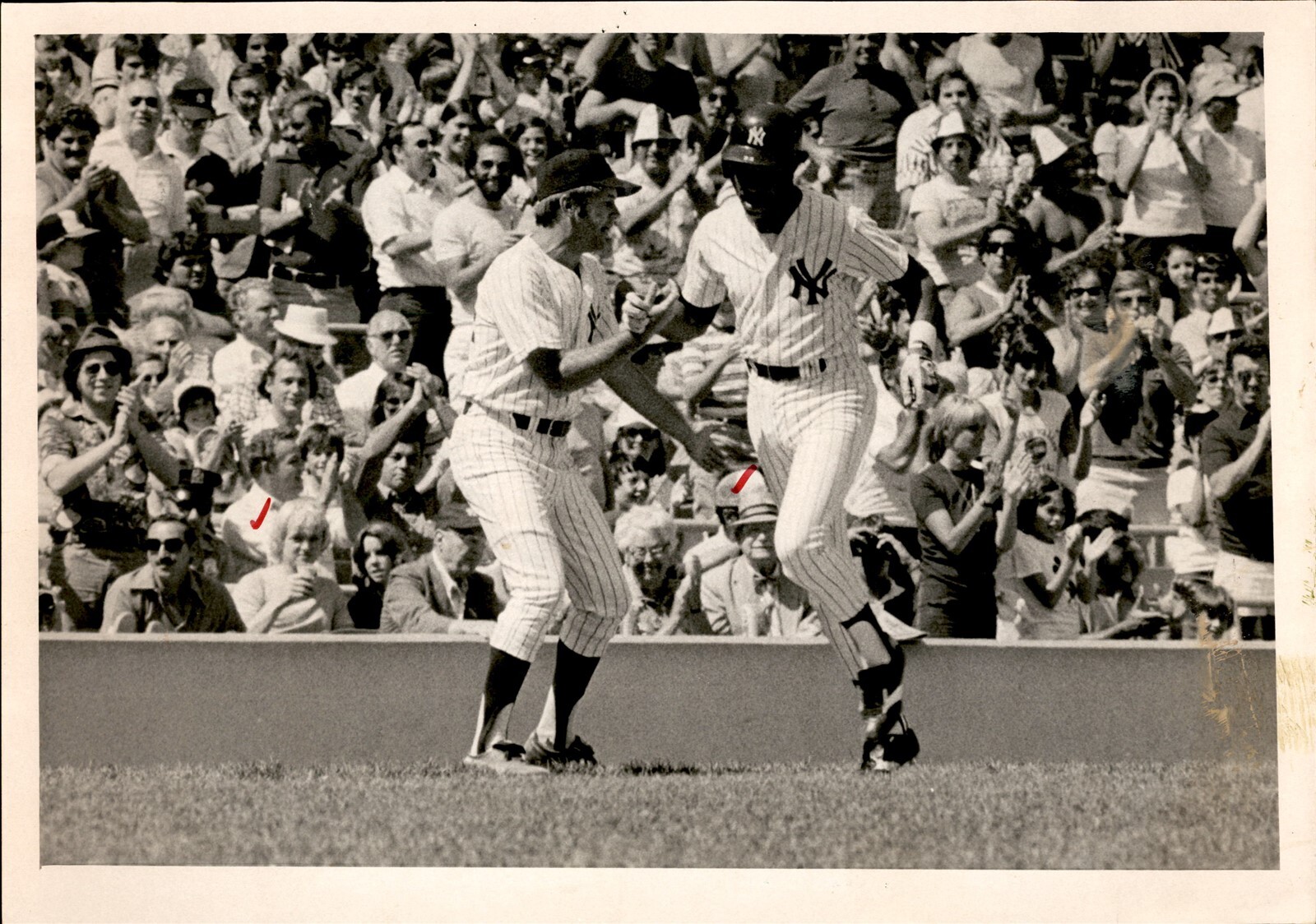 LG74 1976 Original Photo OSCAR GAMBLE NY YANKEES OUTFIELDER & DESIGNATED HITTER