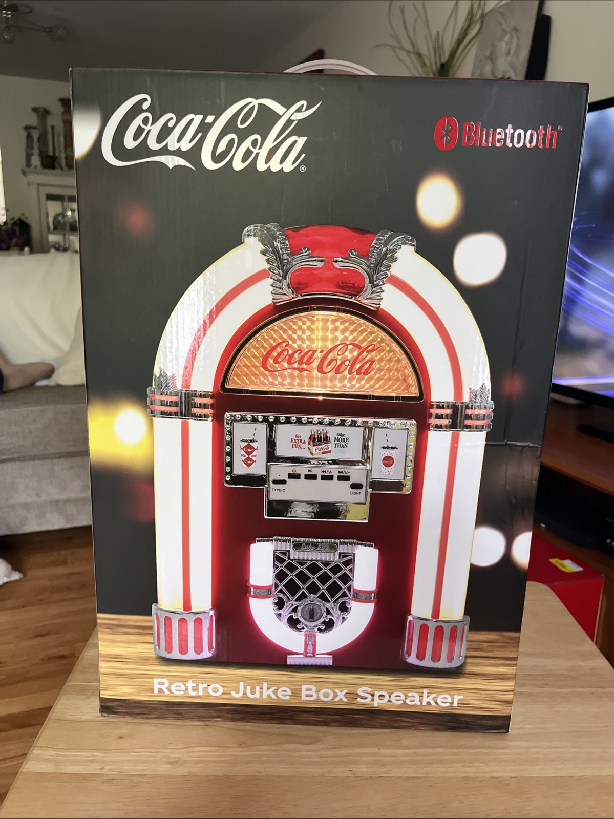 Coca-Cola Retro Jukebox Speaker with Bluetooth and FM Radio Red New In Box #1