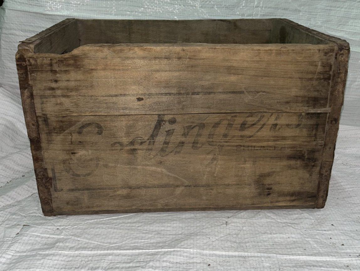 Vintage Esslinger’s Premium Beer Wooden Crate Brewery Advertising