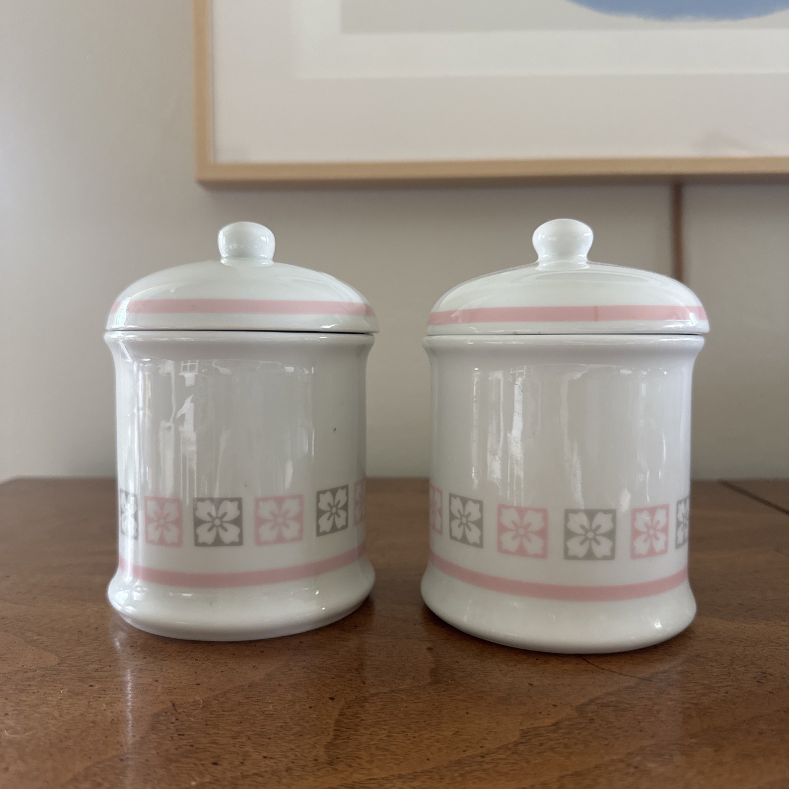PAIR Vintage 1983 Avon 3514-66 White & Pink Apothecary Jars Canisters with Lids