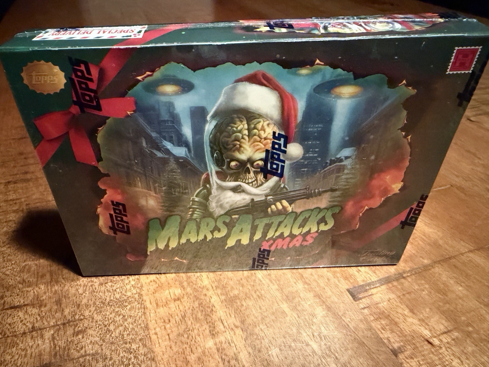 2026 Topps Mars Attacks Christmas - Hobby Box Factory Sealed - Ready To Ship
