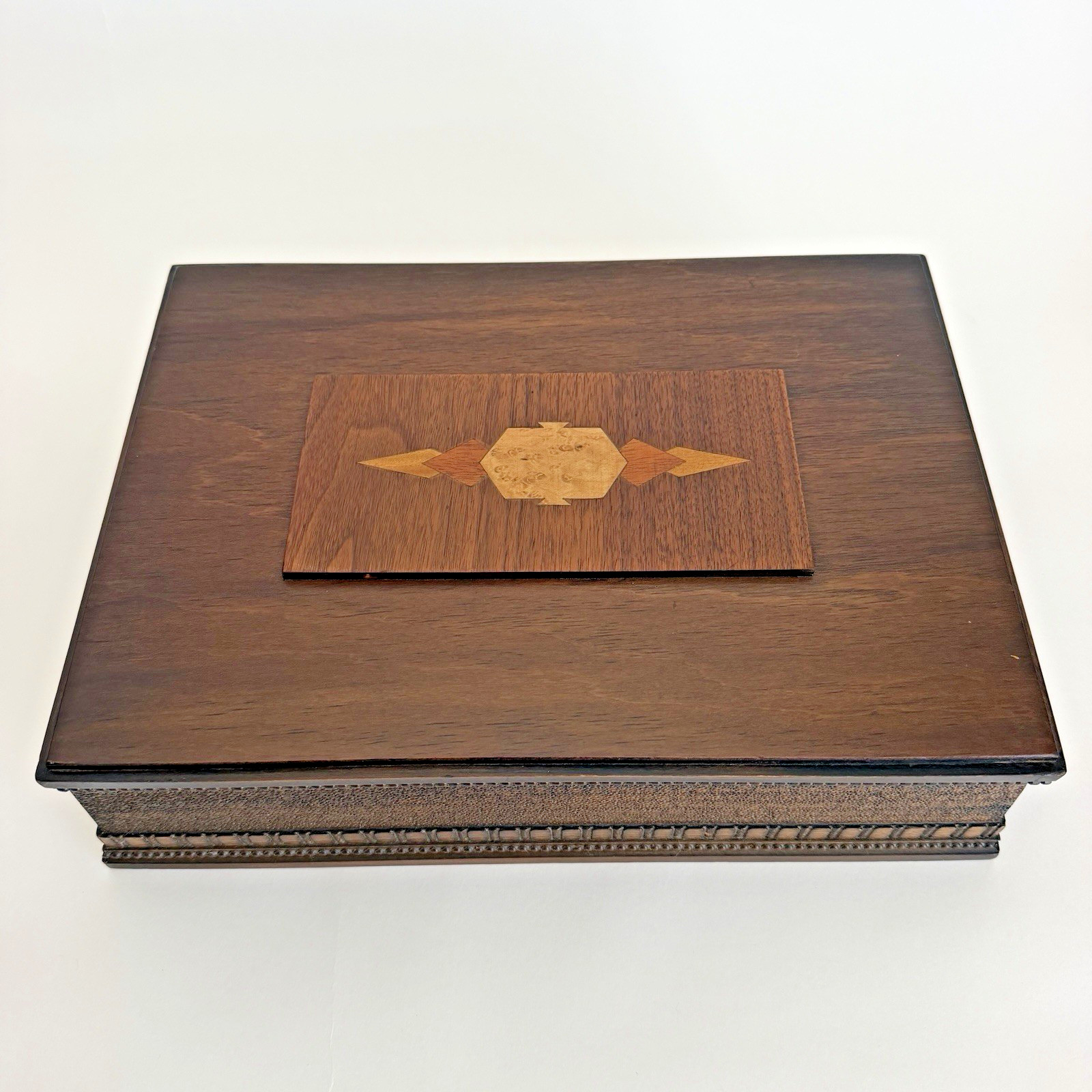Vtg Chickasaw Wooden Marquetry Box Birdseye Maple Walnut Keepsake Jewelry Chest