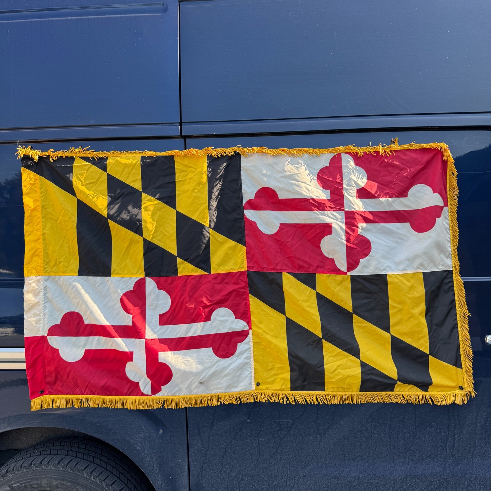 Vintage c.1970s MARYLAND STATE FLAG Gold Fringe 3' x 5' MD