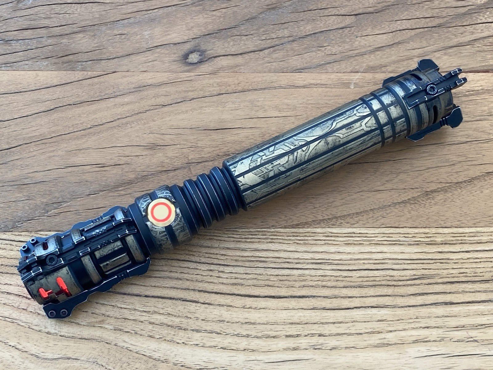 Sabertrio Reaver Custom Light Saber Installed CFX Removable Core
