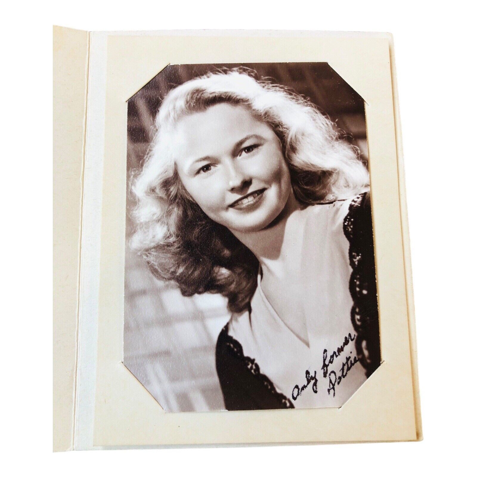 VTG Head Shot Of Hollywood Starlet Actress By Amos Carr Signed Lovingly, Dottie