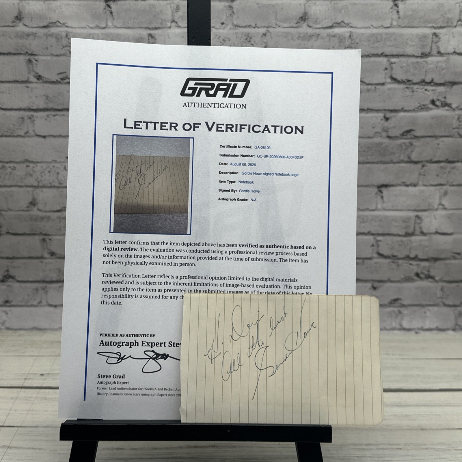 GORDIE HOWE HOCKEY HOF Signed Autographed Notepad Page GRAD AUTHENTICATION