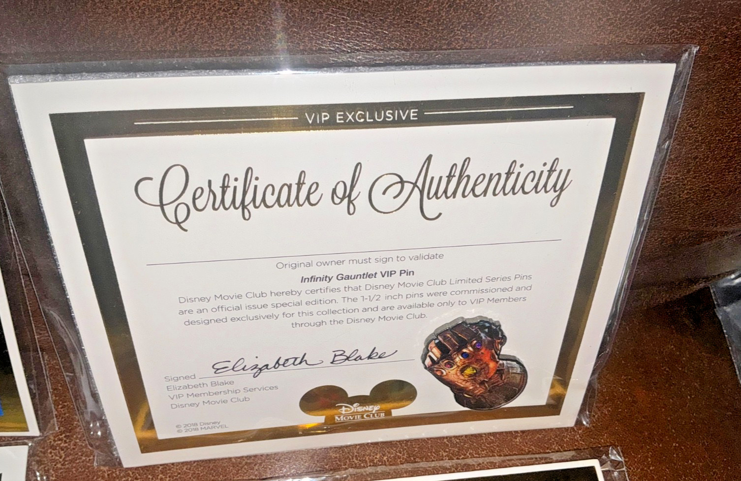 Disney Movie Club VIP Exclusive Infinity Gauntlet Pin with COA