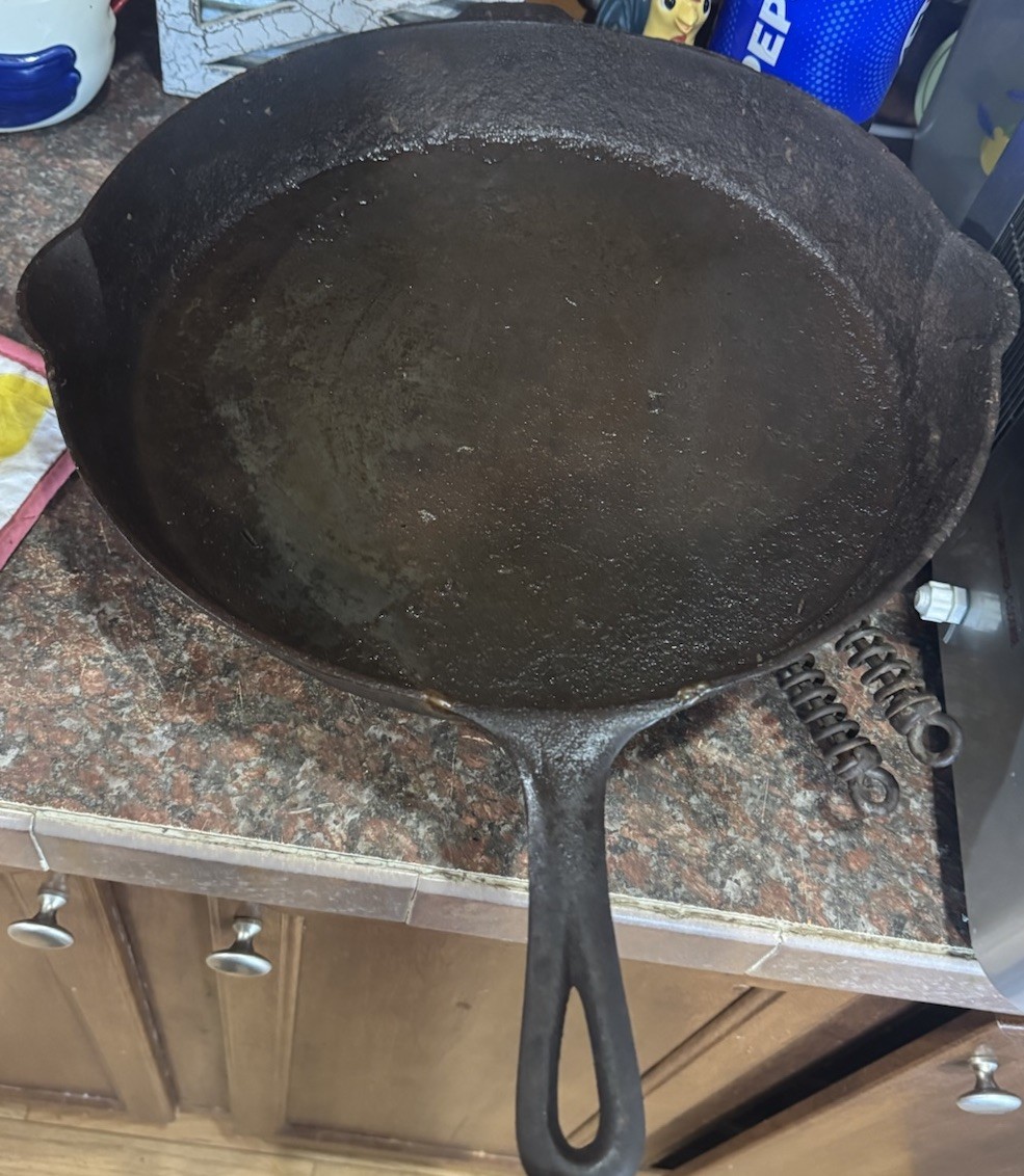Griswold #14 Cast Iron Skillet 718 Vintage with Large Block Logo and Heat Ring
