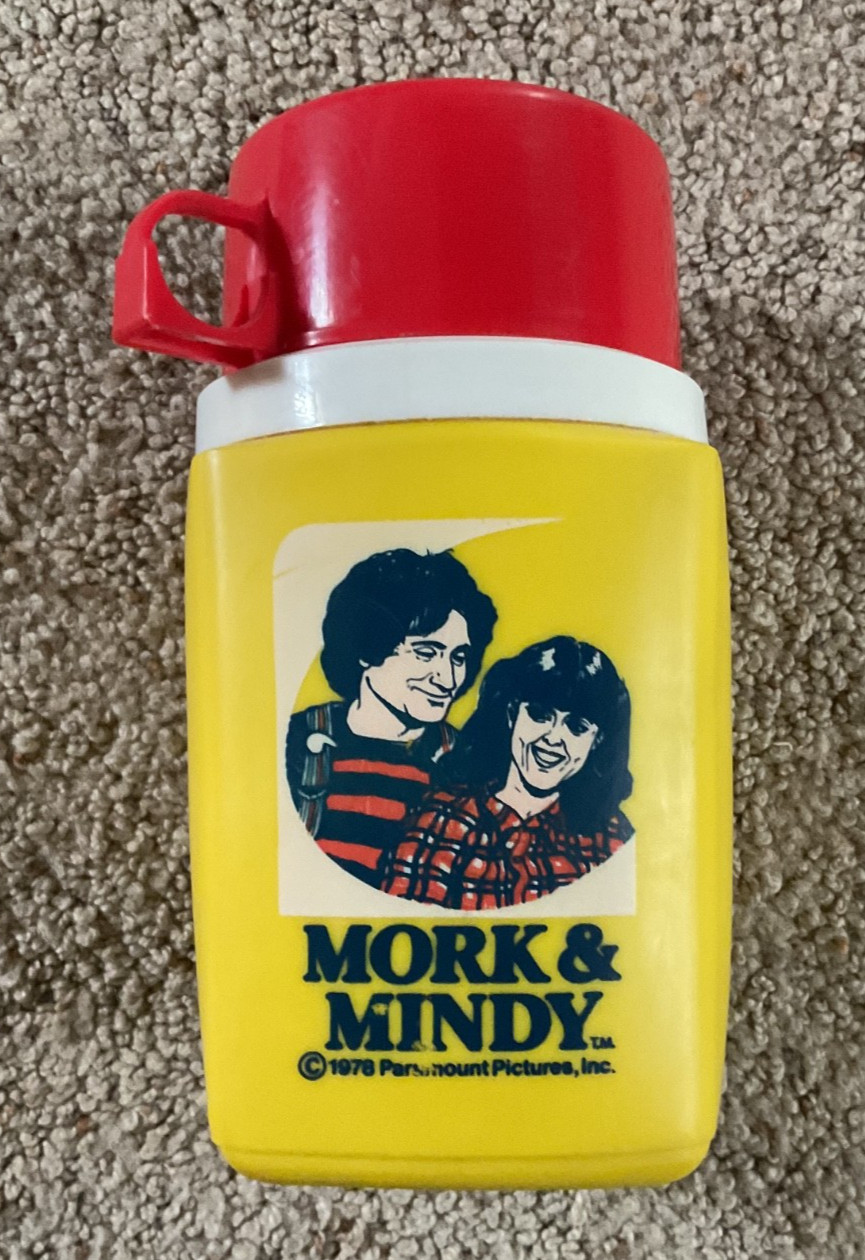 Vintage 1978 Mork & Mindy Thermos King Seeley Robin Williams Yellow / Red Cover