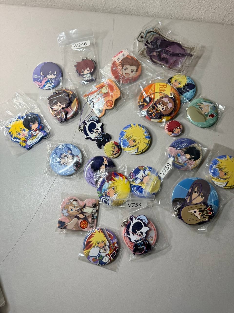 Tales of Destiny Series Anime Can Badges & Rubber Straps Lot Stahn Lion Yuri Ban