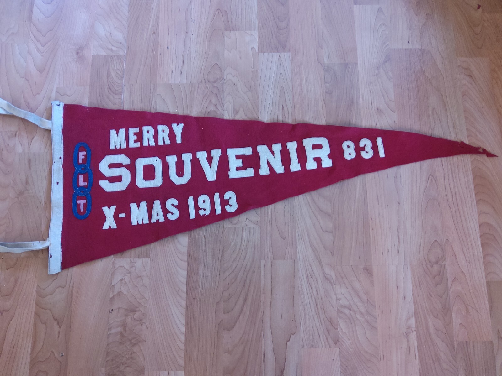 1913 IOOF ODDFELLOWS MERRY CHRISTMAS FELT PENNANT SOUVENIR LODGE 831 CHICAGO 33\
