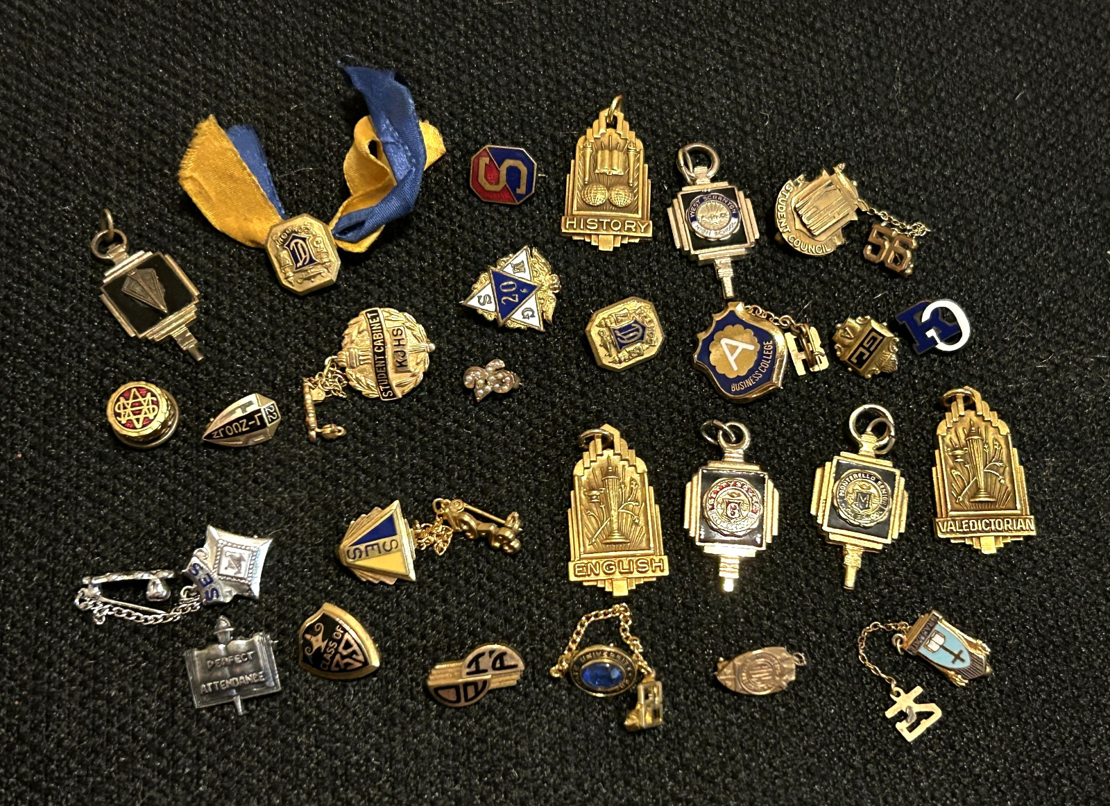 VINTAGE big lot of American High School pins, pendants, jewelry, 1920\'s & up OLD