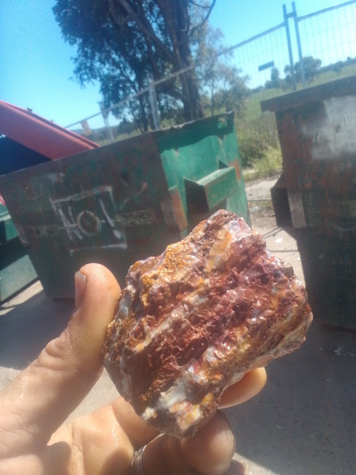 5kg  UNCRUSHED pieces of QUARTZ ORES from Gold Mine Site #PAYDIRT #GOLD