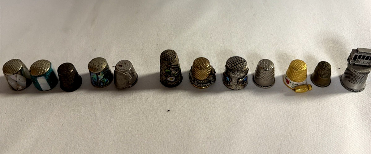 Lot of 12 Metal Sewing Thimbles Mixed Silver & Brass Color Tones