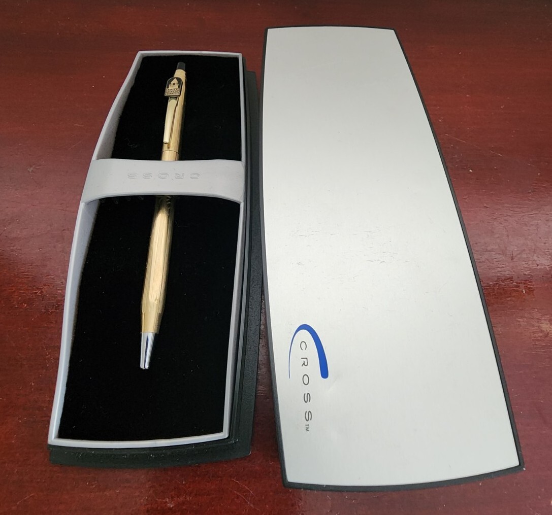VINTAGE BALDWIN WALLACE COLLEGE 1/20 10KT GOLD FILLED CROSS PEN. W/CASE. WORKS