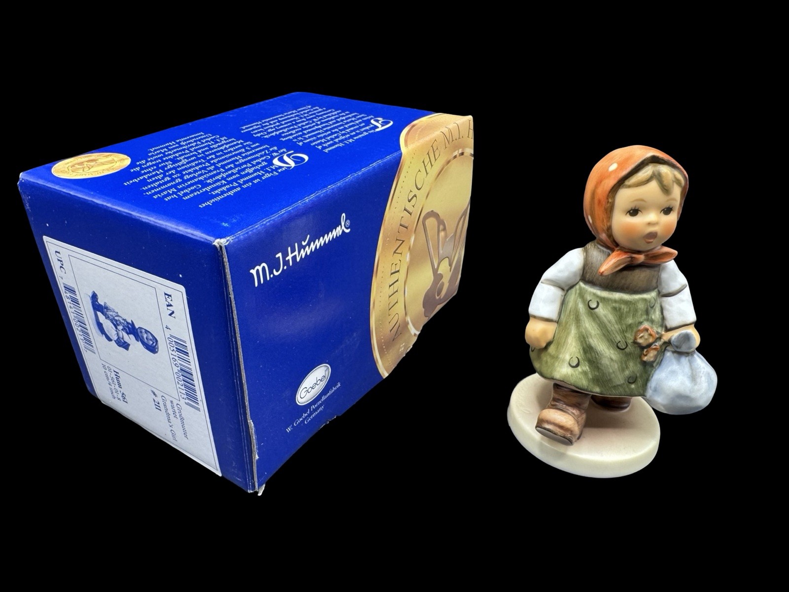 Goebel M.I. Hummel Grandma's Girl 561 Figurine #211 Germany w/ Box