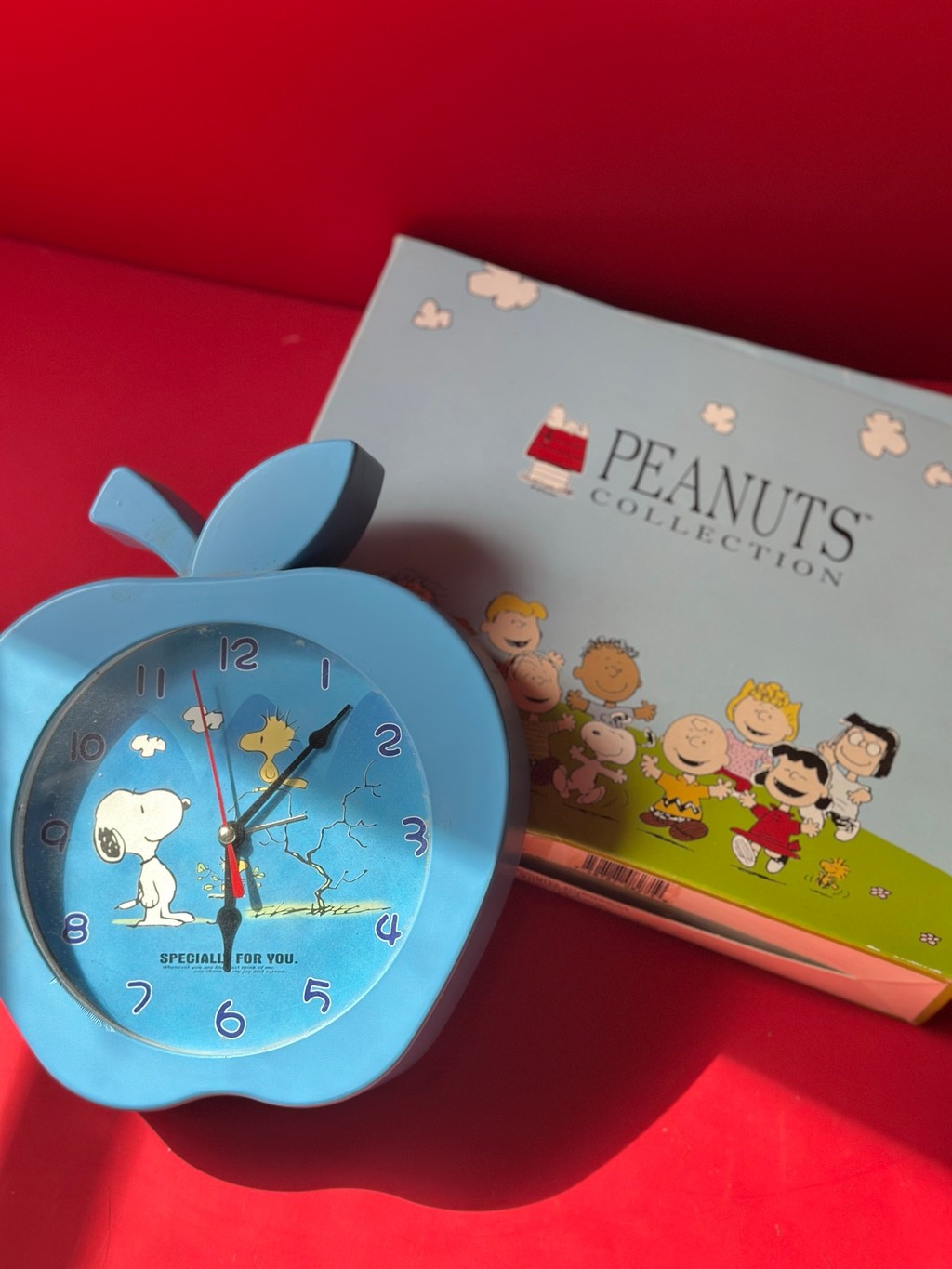 Rare Westland Snoopy Apple Peanuts Wall Clock New in Box