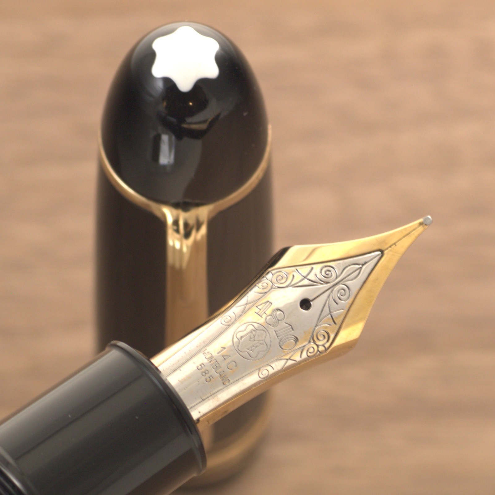 Vintage 1980s Montblanc 149 Meisterstuck 14C F 2 tone Ebonite Feeder W/Step