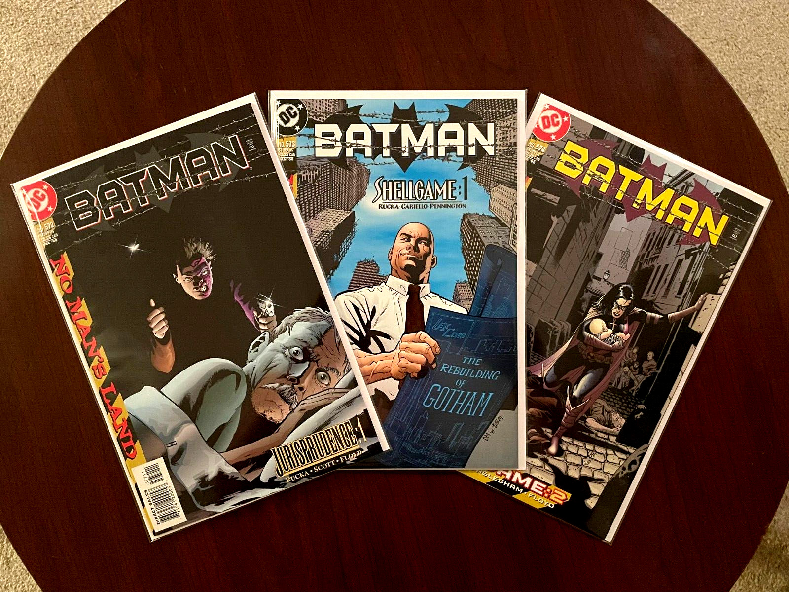 (Lot of 3 Comics) Batman #572 #573 & #574 (DC 1999) Huntress Two-Face Joker NM