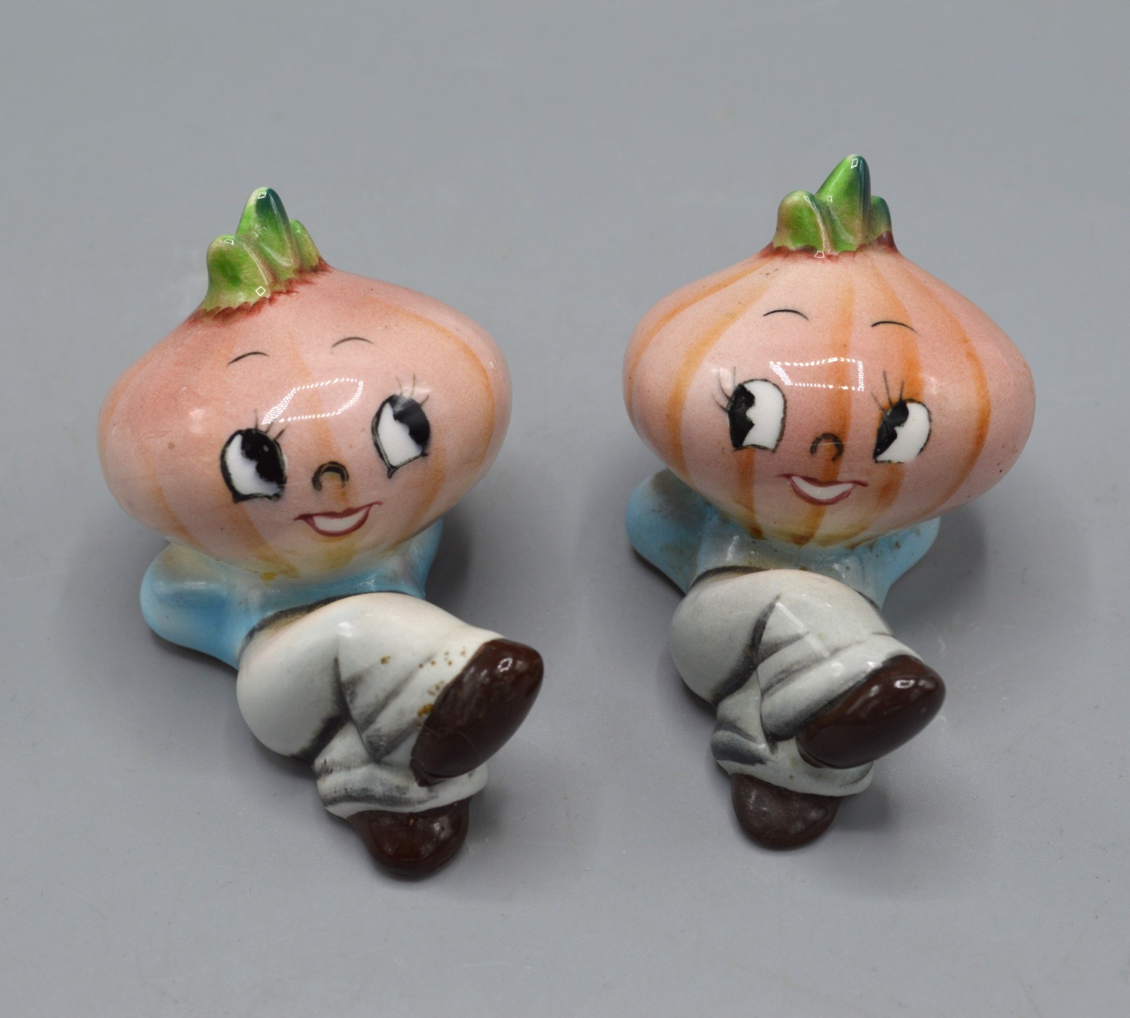 Vintage 1950's Anthropomorphic Onion Head Salt & Pepper Shakers w/Corks
