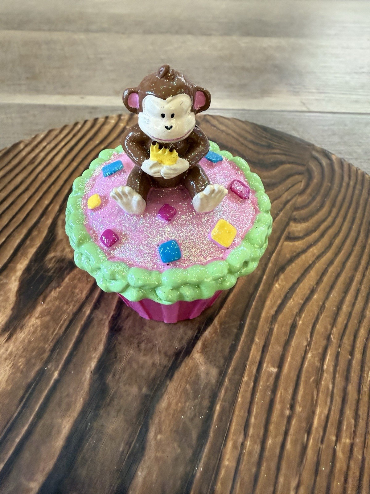 Vintage ~ Claire’s Trinket Box ~ Made 4 U ~ Cupcake ~ Monkey ~ 2007