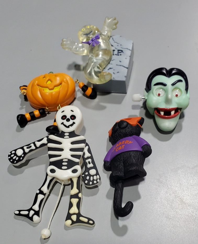 Hallmark Halloween Five ACTION Featured Lapel Pins in one Lot