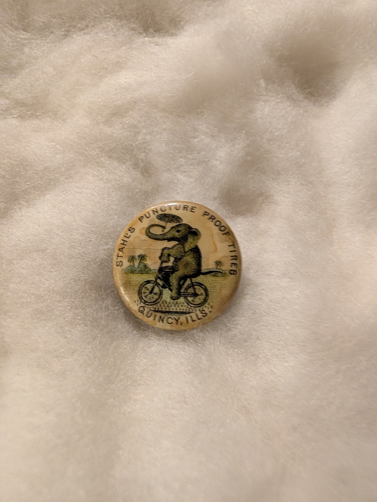 19th-century pinback button for Stahl\'s Puncture Proof Tires Bicycles