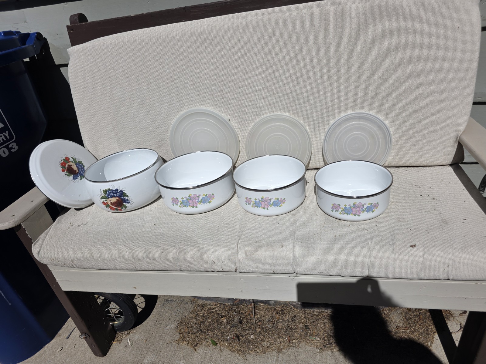 Vintage Enameled White Metal Bowl With Metal Lid,3 Matching Enameled Bowls- Lids