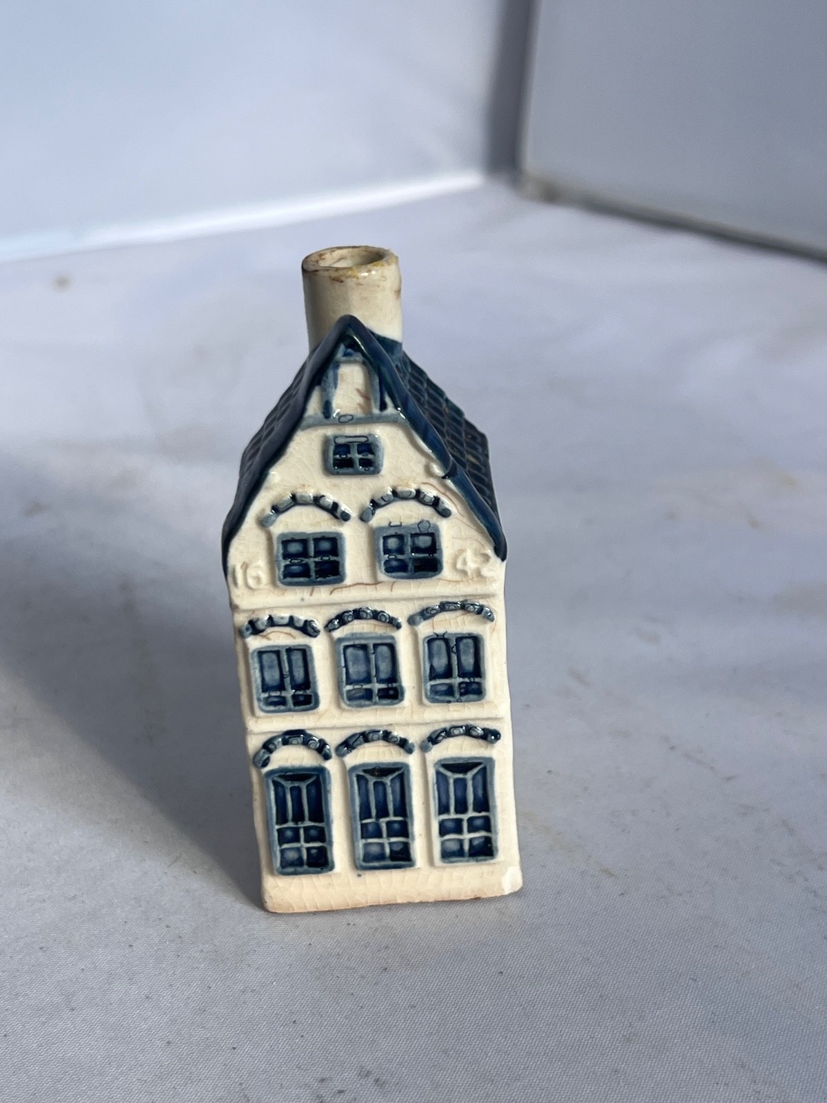 KLM Blue Delft House by HENKES Royal Distilleries Holland # 17 Empty