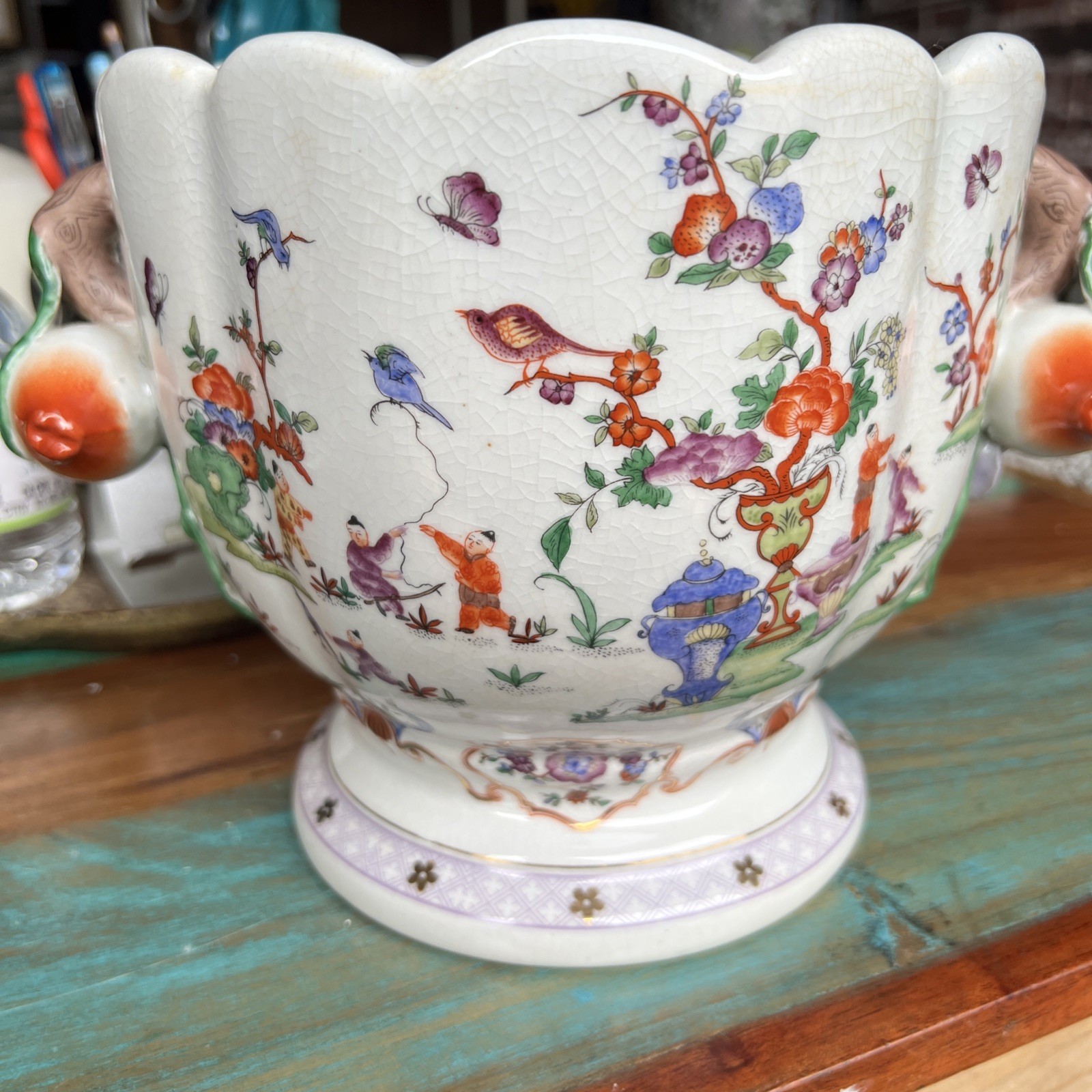 Vintage famille Medalion Qing Dynasty porcelain cache reproduction 