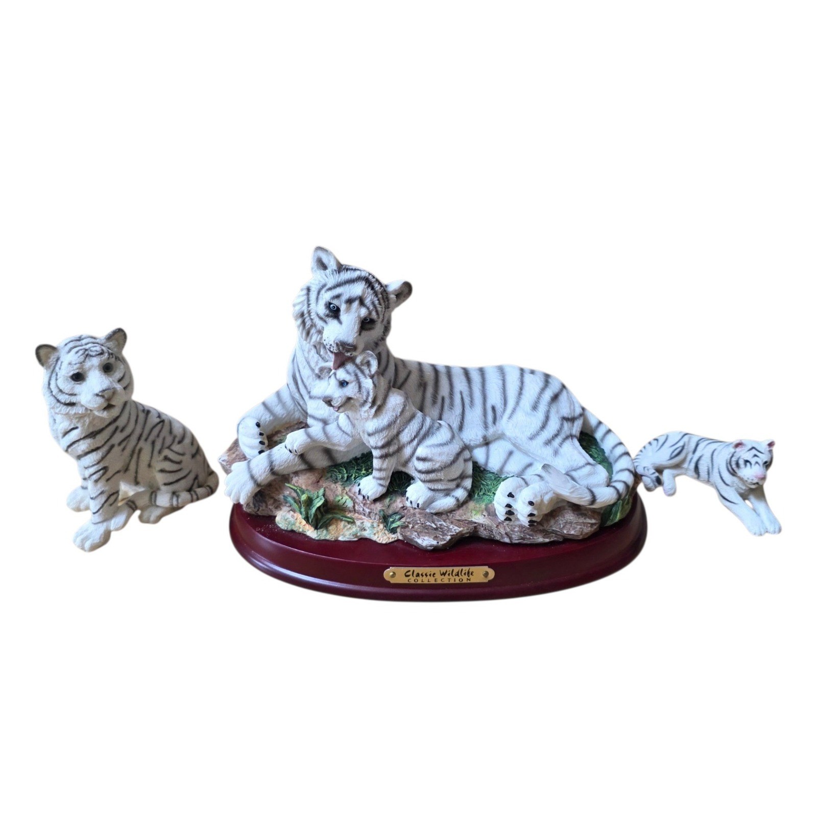 Vintage Classic Wildlife Collection White Tiger Family Figurine 3-Pc Set