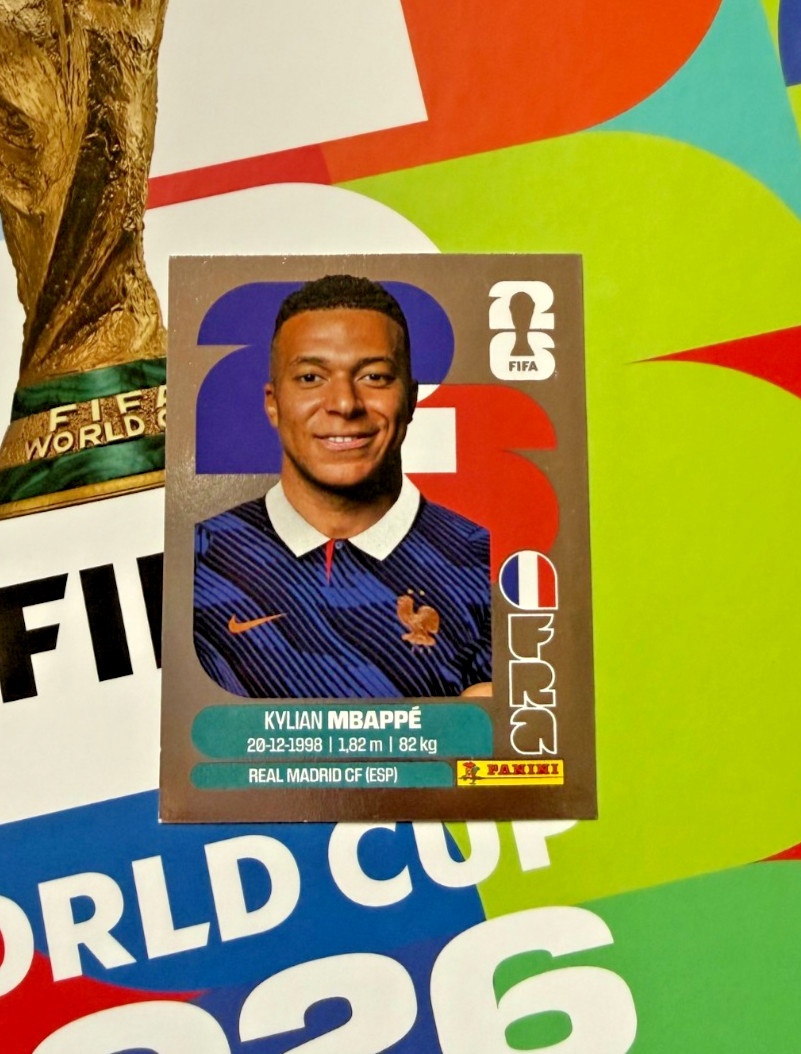 #FRA 20 - PANINI FIFA CUP 2026 - Kylian MBAPPé - EXTRA STICKER Version SILVER