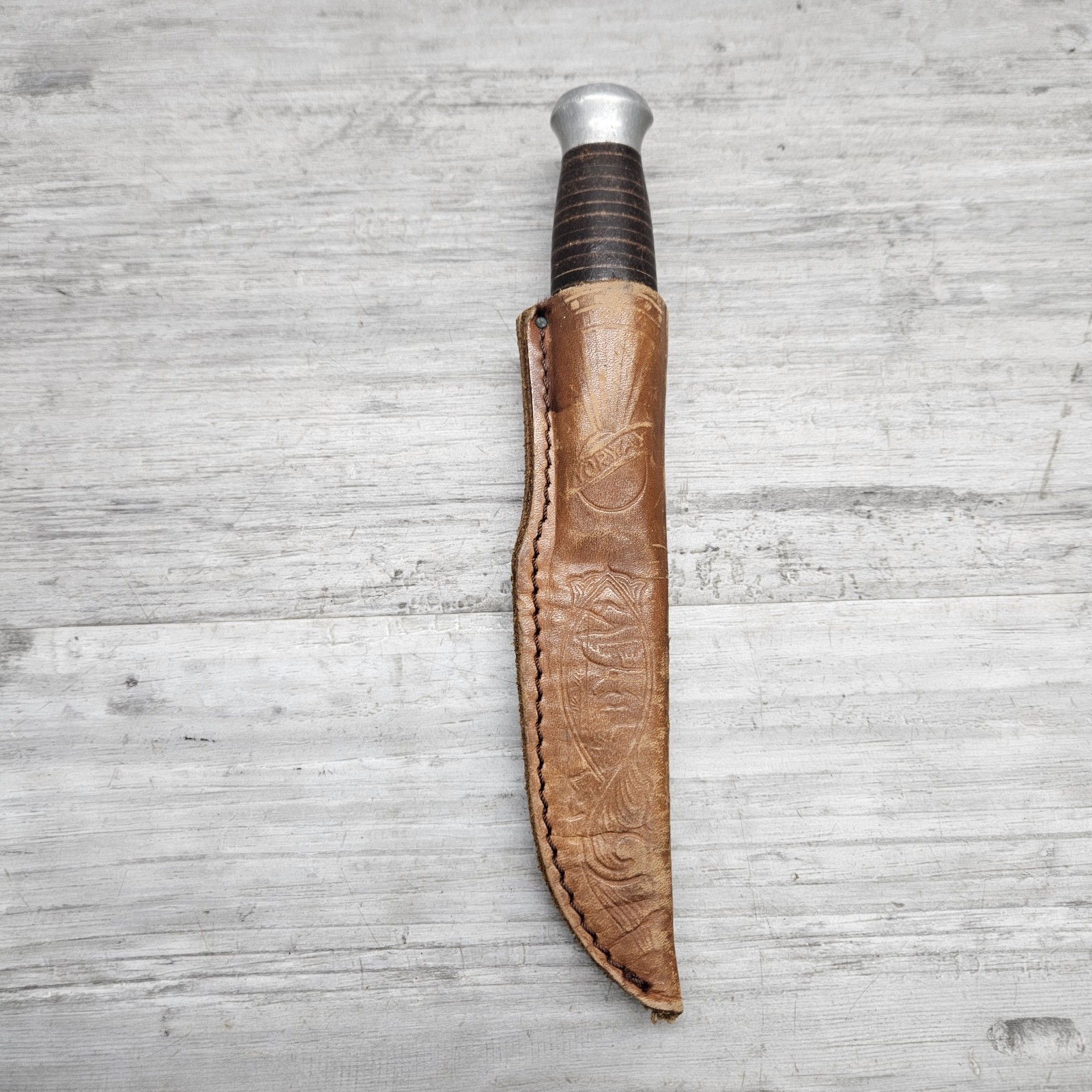 Vintage S&S Helle Holmedal Norge Knife and Leather Embossed Scabbard