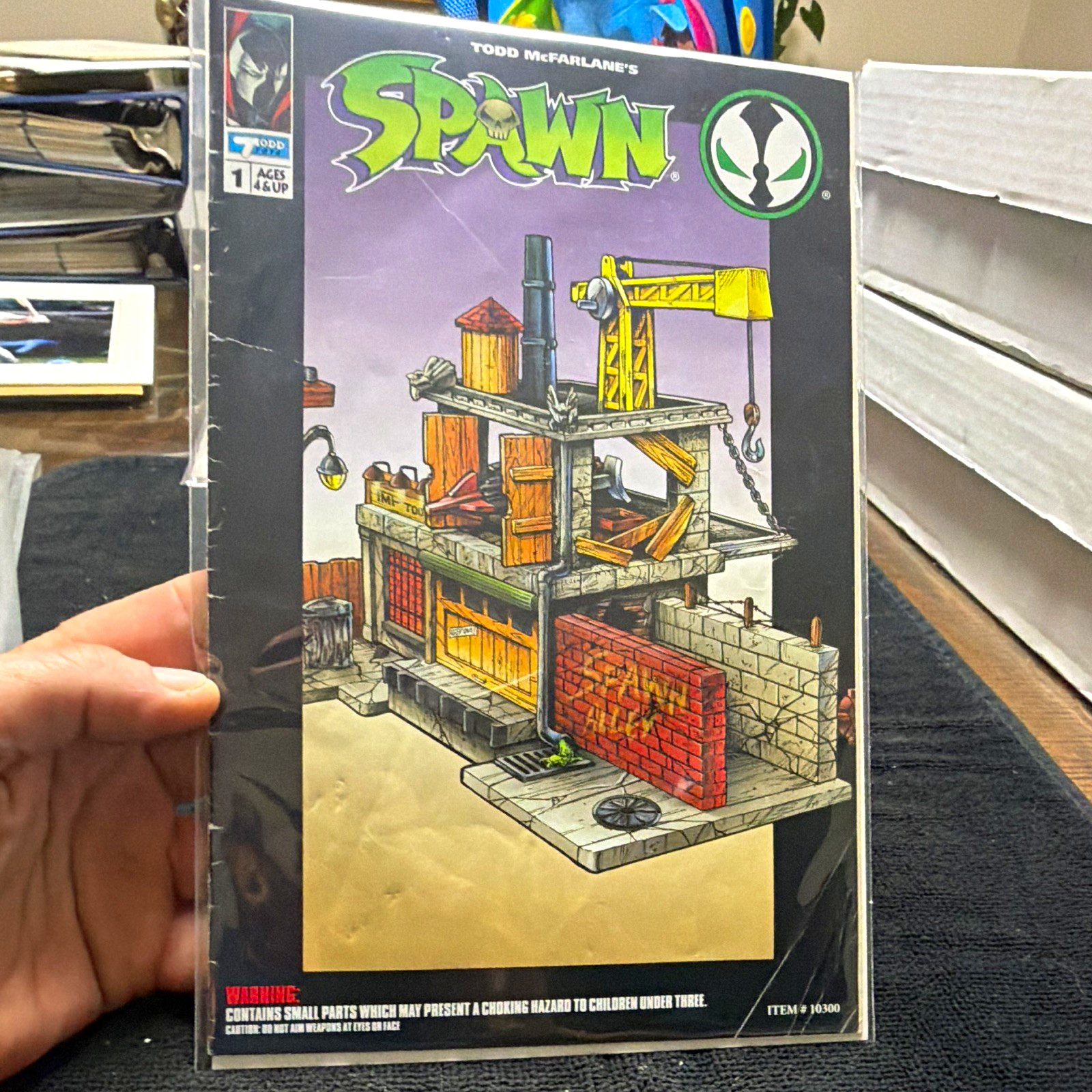 Spawn Comic Book #1 Todd McFarlane Single Issue, Color, English