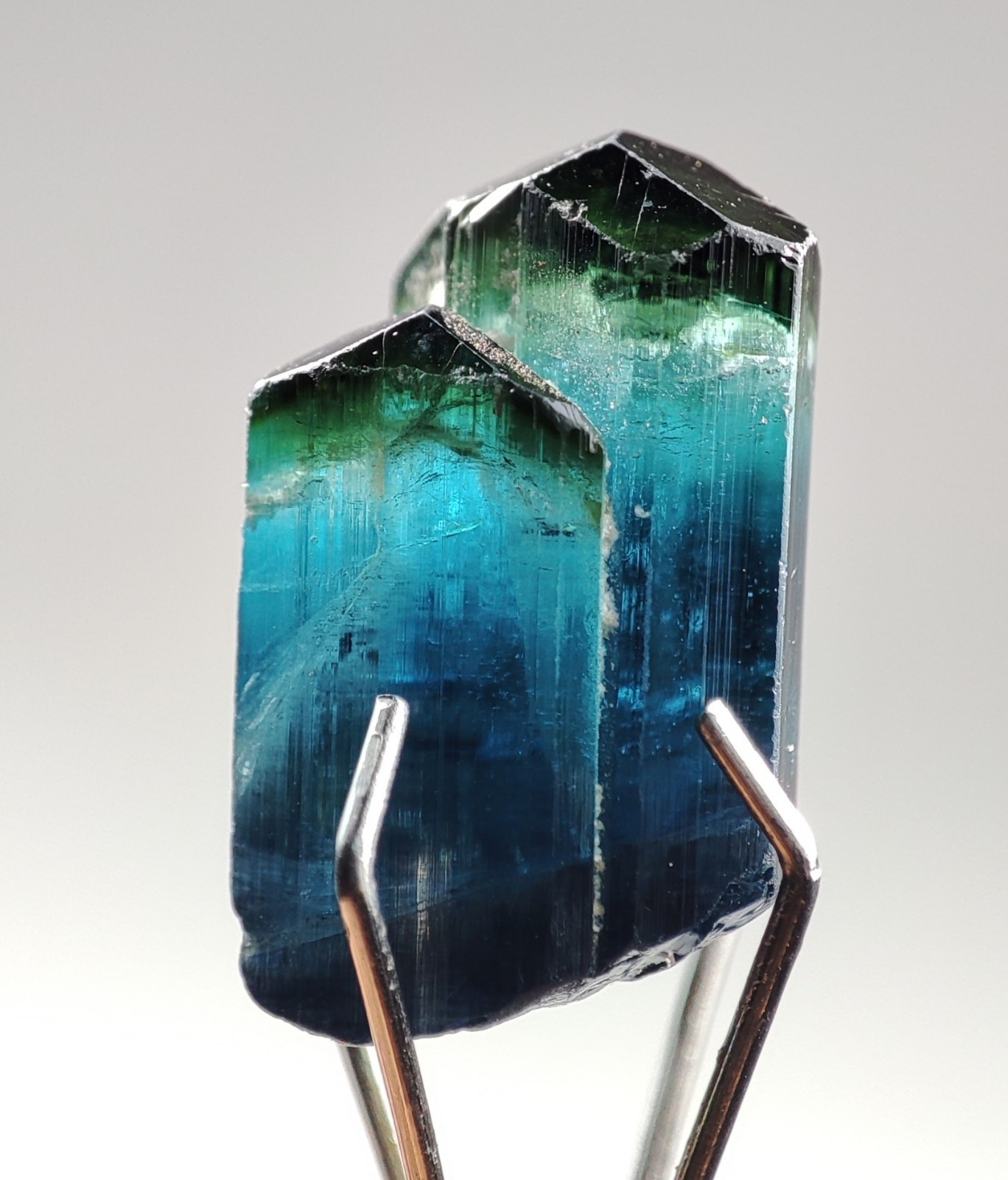 5-CT Natural Bi-Color Tourmaline Terminated Twin Crystals from Afghanistan.