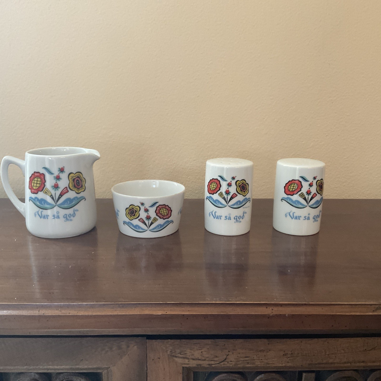 Vintage RARE Berggren “Var Sa God” Salt & Pepper Sugar Creamer Set  Swedish New