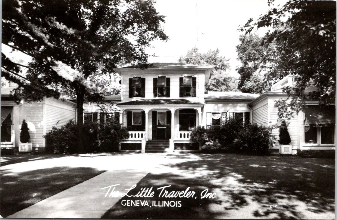 1940s The Little Traveler Inn Geneva Illinois Vintage Real Photo Postcard