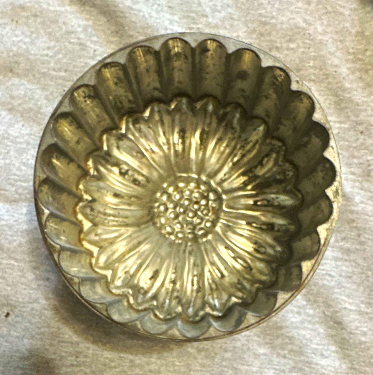 Antique Tinned Metal Sunflower Baking Mold with Lid.