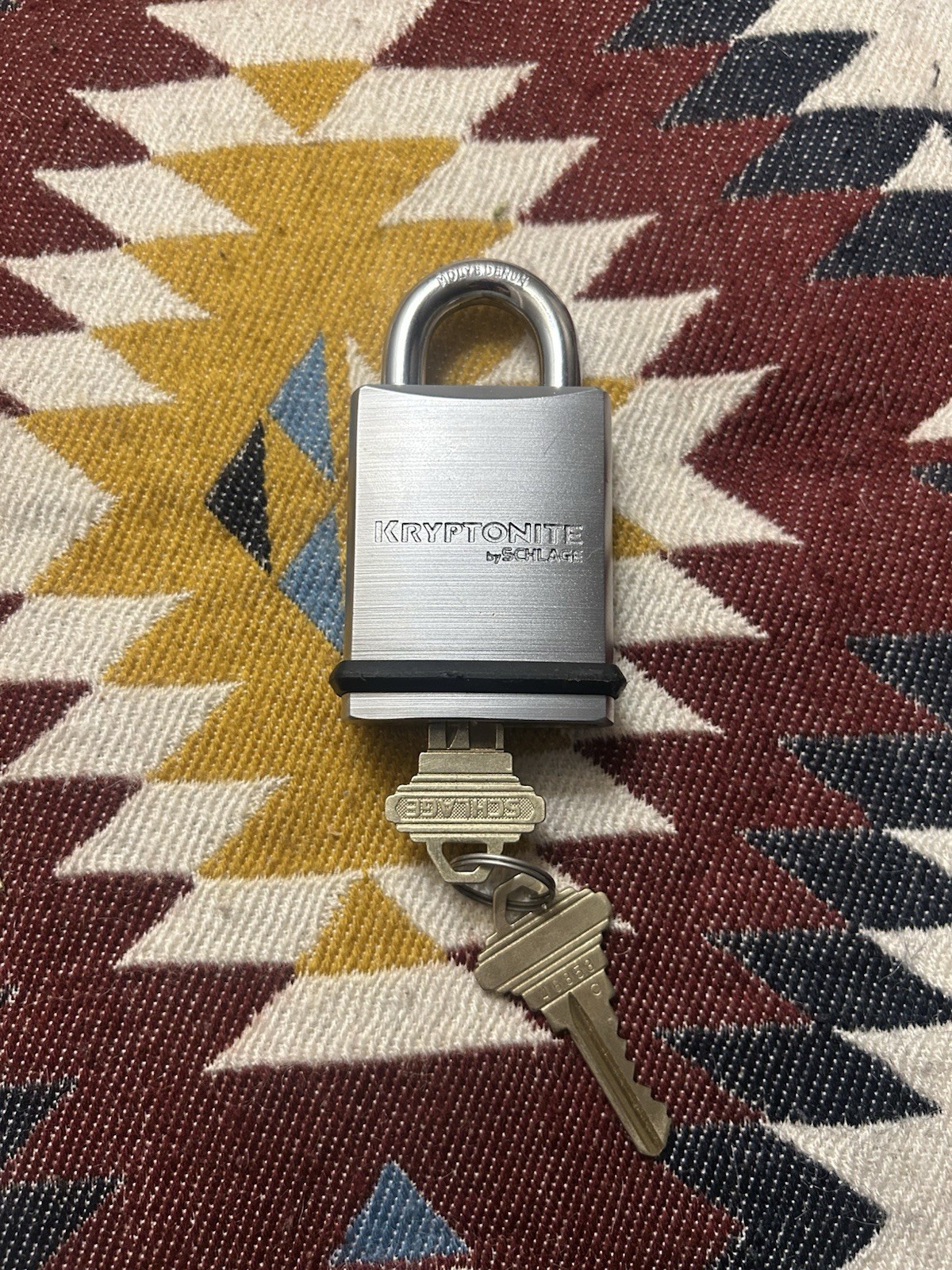 New No Box SCHLAGE Kryptonite PADLOCK With Cylinder 2 Keys KS22 NOS Molybdenum