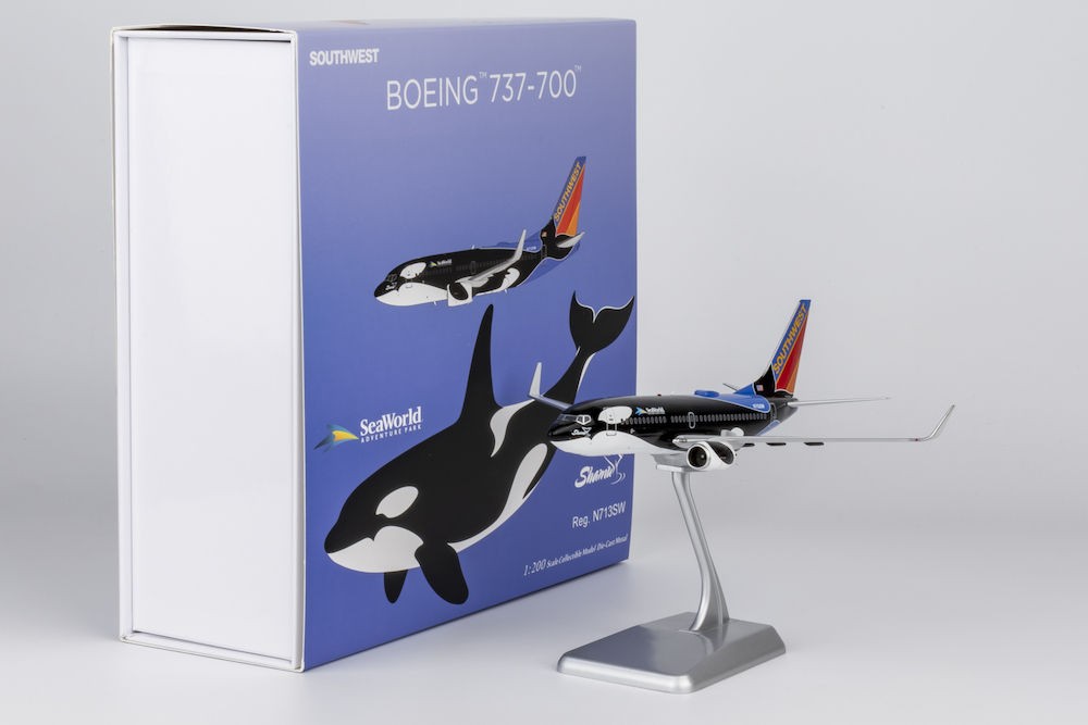 NG 05038 Southwest Airlines Boeing 737-700 Shamu N713SW Diecast 1/200 Jet Model