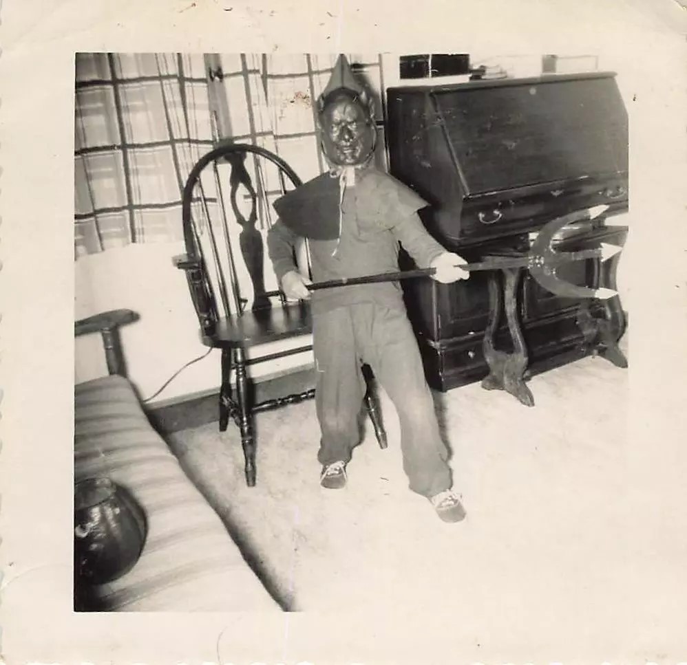 Antique Halloween Photo Kids Dressed up in Creepy DEVIL Costumes 1930s 40s  #5